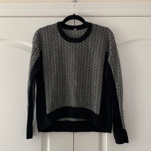 EUC Lululemon sweater